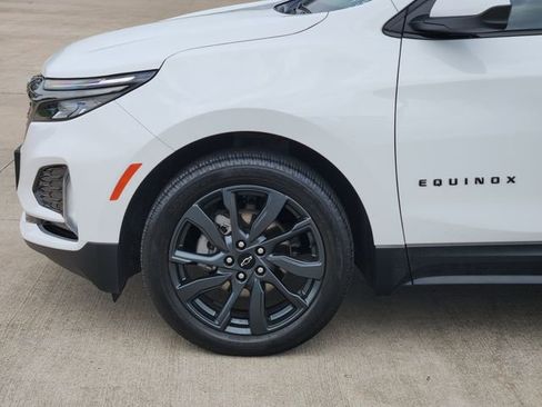 Used 2023 Chevrolet Equinox RS w/ LPO, Floor Liner Package image 8