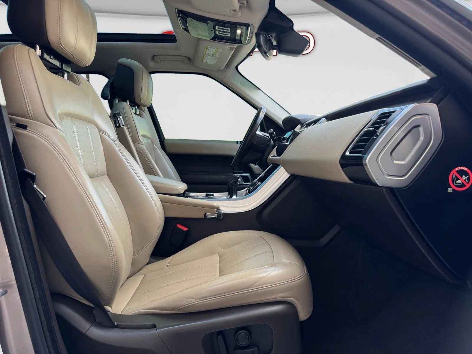 Used 2018 Land Rover Range Rover Sport HSE AWD/4WD image 25