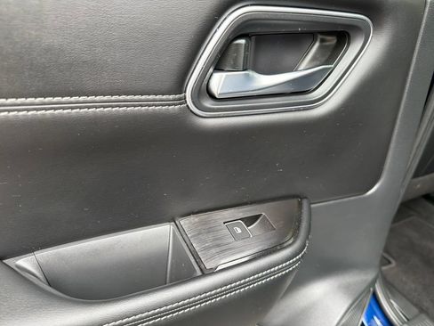 Used 2024 Nissan Rogue Platinum w/ Platinum Premium Package FWD image 24