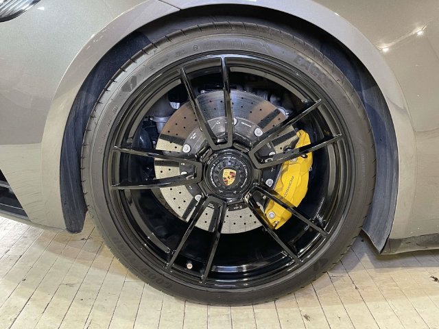 Used 2024 Porsche 911 Carrera GTS RWD image 12
