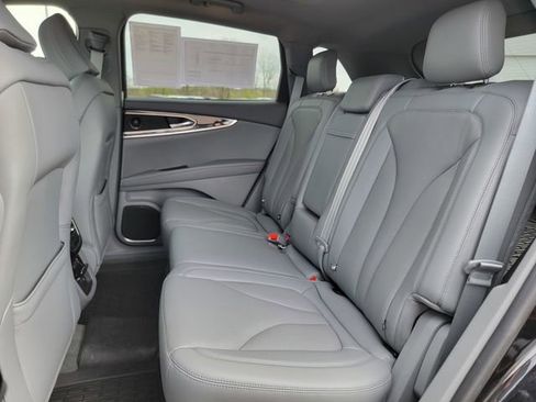 Certified 2023 Lincoln Nautilus Reserve w/ Luxury Package AWD/4WD image 21