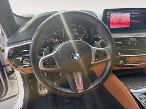 Used 2023 BMW 530i 530i w/ M Sport Package image 18