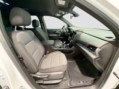 Used 2022 Chevrolet Traverse LT AWD/4WD image 25