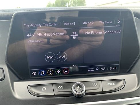 Used 2022 Chevrolet Blazer LT image 13