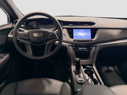 New 2026 Cadillac XT5 Luxury w/ LPO, Floor Liner Package FWD image 20