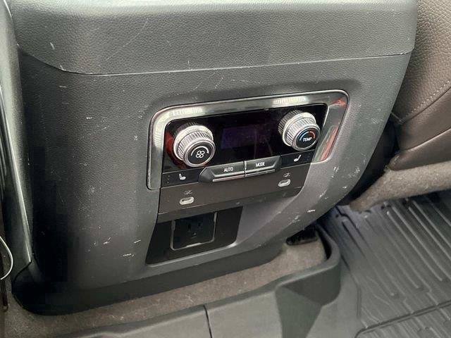 Used 2022 GMC Yukon Denali AWD/4WD image 14
