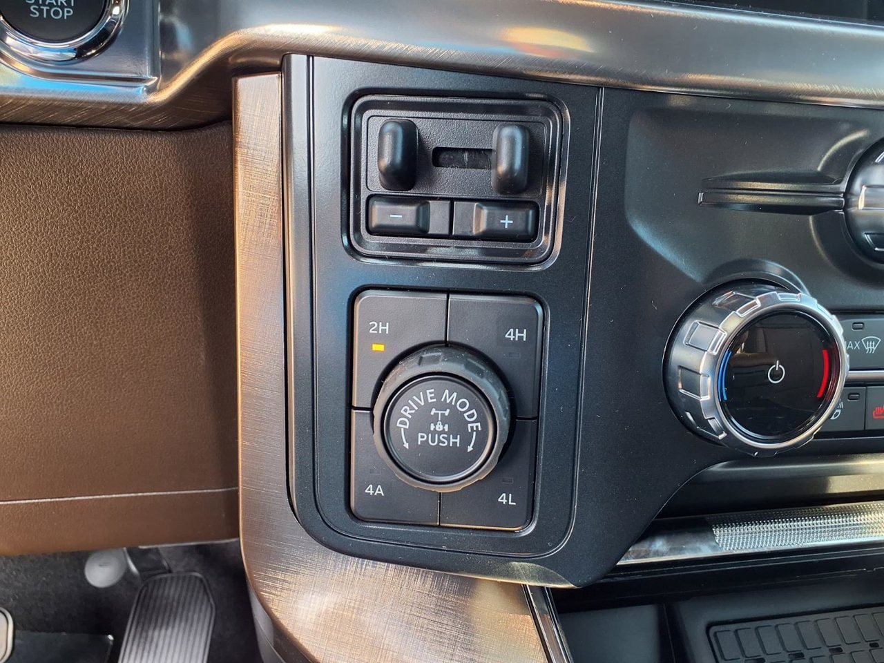 New 2026 Ford F150 King Ranch w/ Equipment Group 601A High AWD/4WD image 13