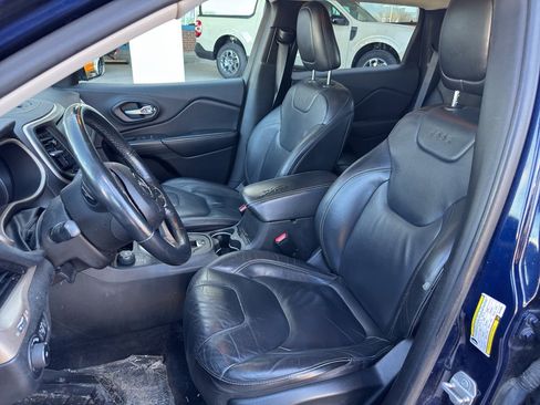 Used 2015 Jeep Cherokee Limited image 8