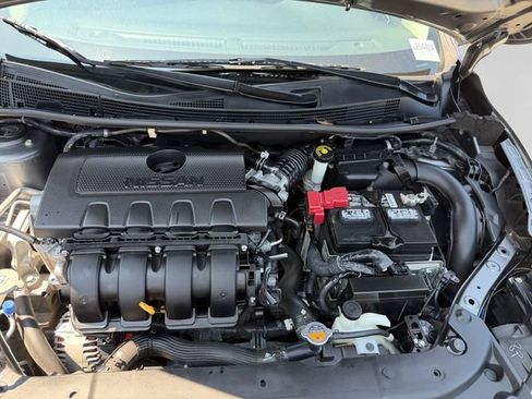 Used 2018 Nissan Sentra SR w/ SR Midnight Edition Package FWD image 19