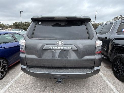 Certified 2022 Toyota 4Runner SR5 image 6