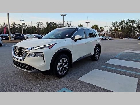 Used 2023 Nissan Rogue SV image 22