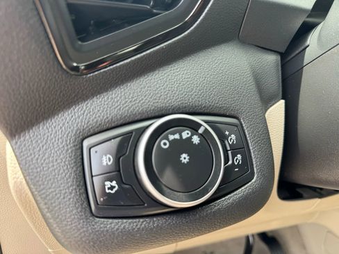 Used 2016 Ford Escape Titanium image 15