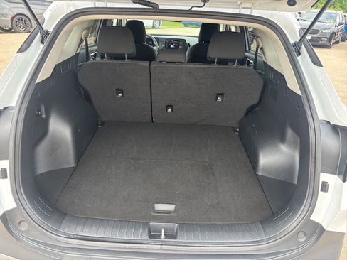 Used 2025 Kia Sportage LX image 30