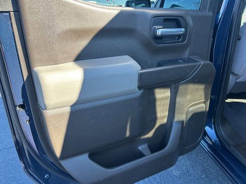 Used 2021 Chevrolet Silverado 1500 LT image 21