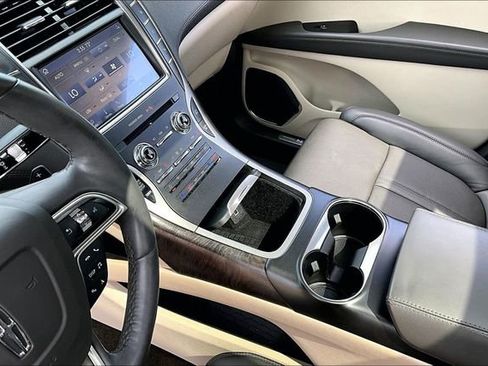 Used 2020 Lincoln Nautilus Reserve w/ Equipment Group 201A AWD/4WD image 15