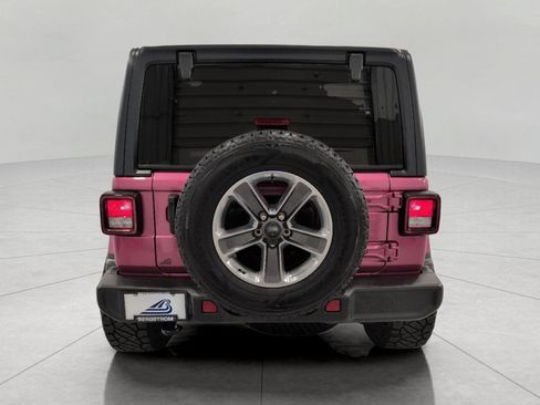 Used 2022 Jeep Wrangler Unlimited Sahara w/ Cold Weather Group AWD/4WD image 24