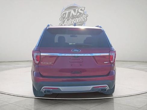 Used 2016 Ford Explorer Platinum image 4