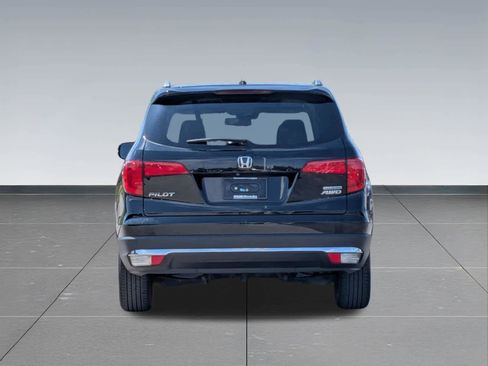 Certified 2017 Honda Pilot Touring image 4