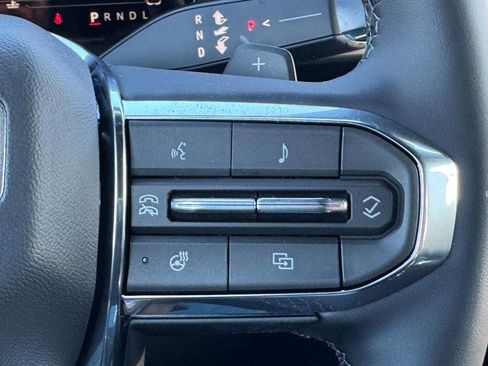 New 2026 GMC Acadia Elevation image 20