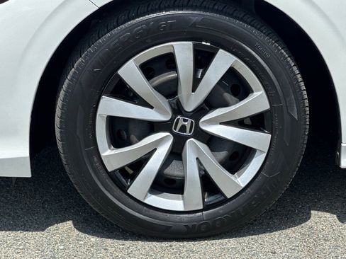 Certified 2025 Honda Civic LX image 25