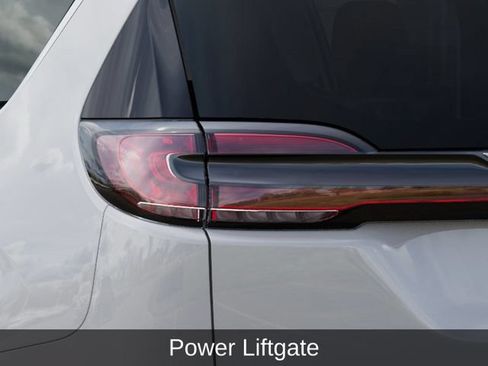 New 2026 Chrysler Pacifica Pinnacle w/ Trailer Tow Group AWD/4WD image 10