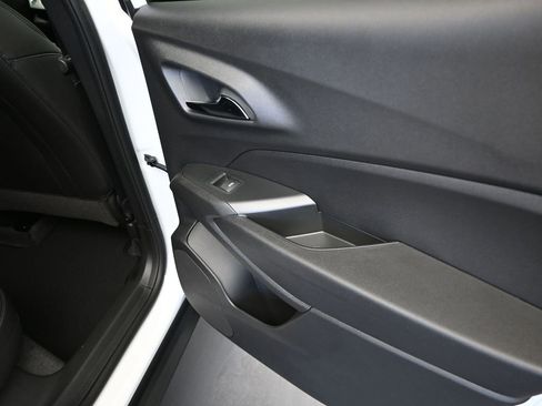 New 2026 Chevrolet Trax LT image 20