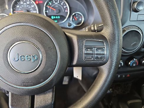 Used 2017 Jeep Wrangler Unlimited Sport image 17