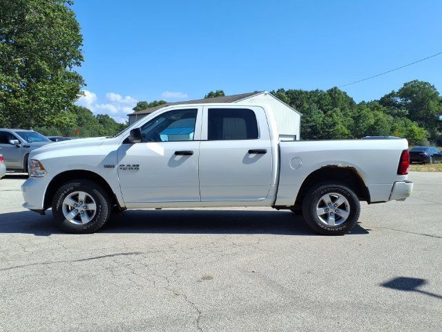 Used 2017 RAM 1500 Express AWD/4WD image 4