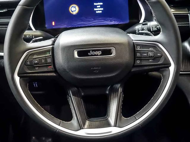 Used 2023 Jeep Grand Cherokee L Altitude AWD/4WD image 20