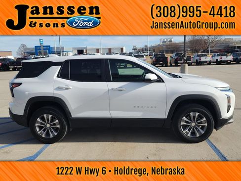 Used 2025 Chevrolet Equinox LT image 5