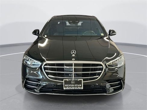 Certified 2022 Mercedes-Benz S 500 4MATIC image 2