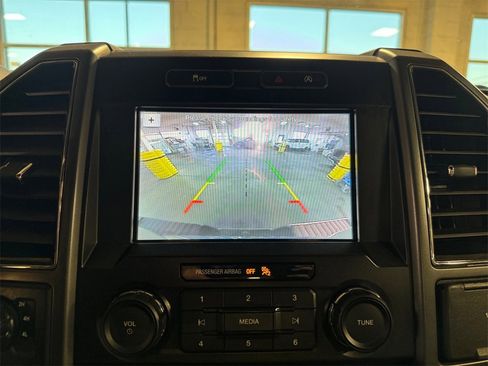 Used 2019 Ford F150 XLT image 18