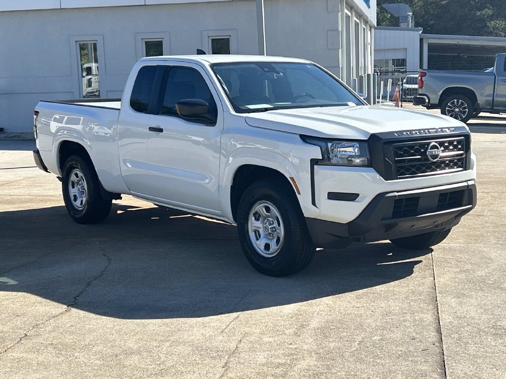 Used 2024 Nissan Frontier S RWD image 5