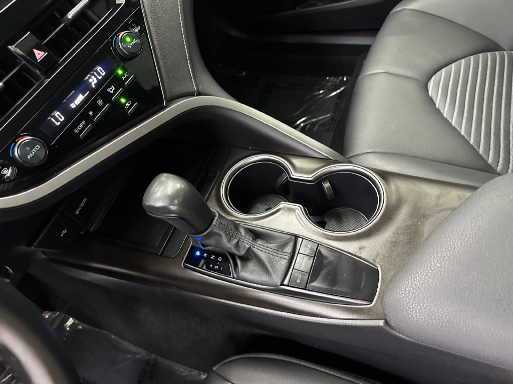 Used 2024 Toyota Camry SE FWD image 30