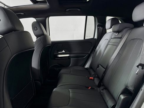 Certified 2026 Mercedes-Benz GLB 250 image 9