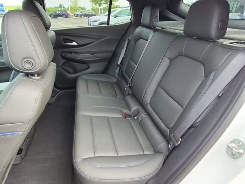 Used 2024 Buick Envista Sport Touring w/ Convenience I Package FWD image 10