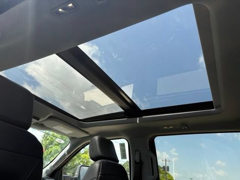 New 2026 Ford F250 Lariat w/ Black Appearance Package AWD/4WD image 11