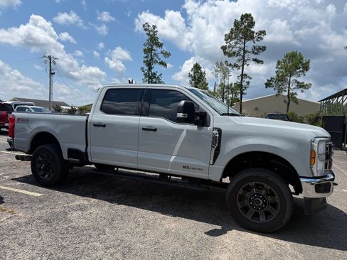 Used 2025 Ford F250 XLT AWD/4WD image 8