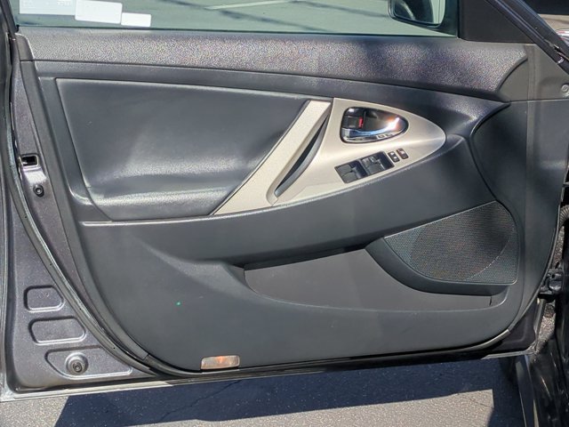 Used 2009 Toyota Camry SE FWD image 18