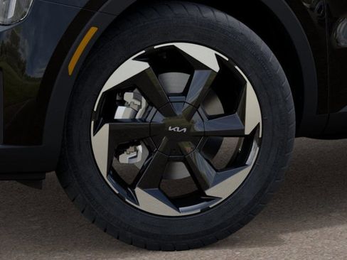 New 2025 Kia Sorento EX AWD/4WD image 9
