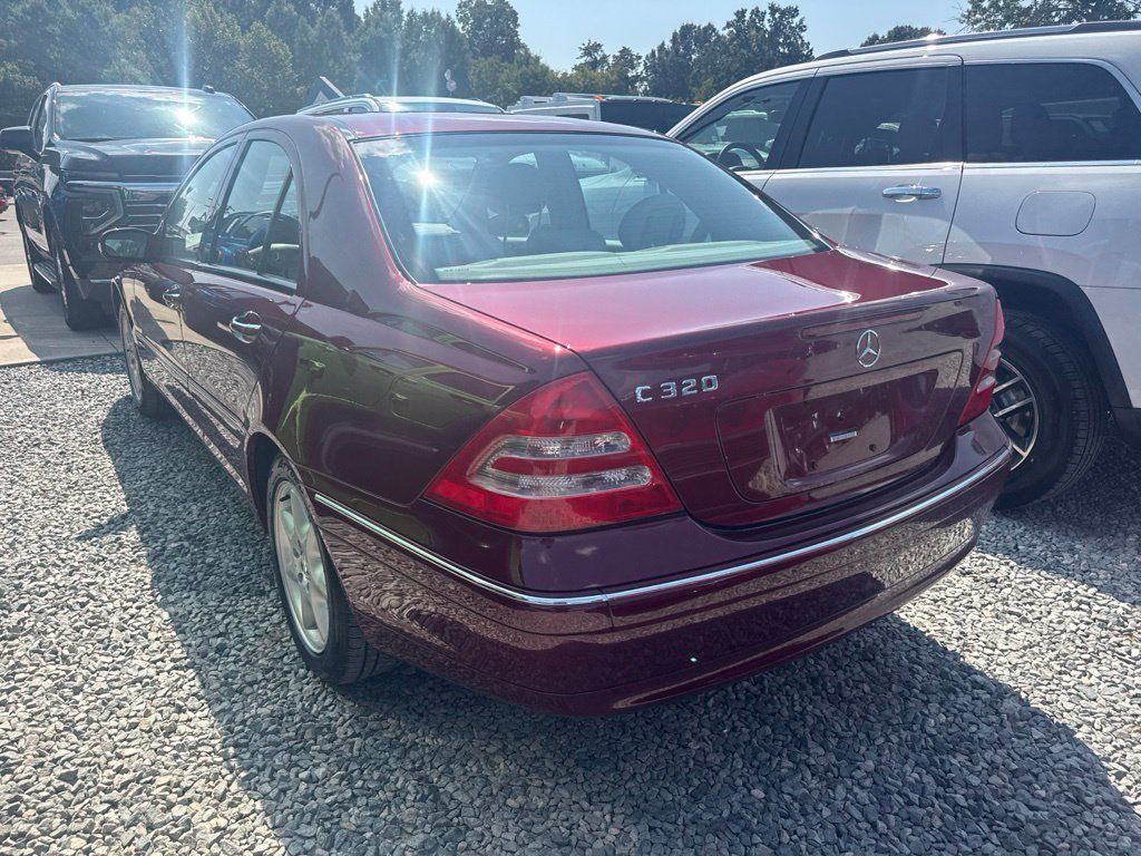 Used 2004 Mercedes-Benz C 320 Sedan image 5