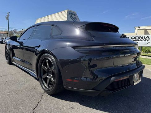 Used 2023 Porsche Taycan GTS image 4