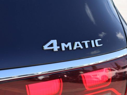 Used 2025 Mercedes-Benz GLS 450 4MATIC image 10