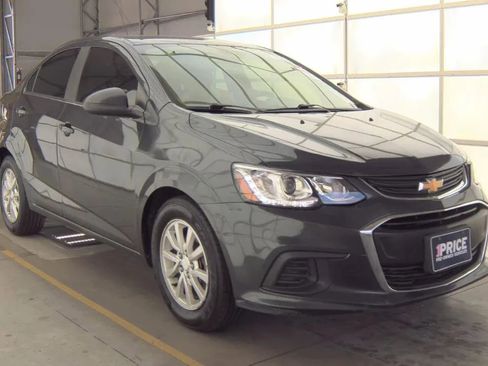Used 2020 Chevrolet Sonic LT FWD image 2