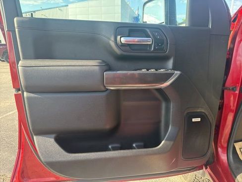 Used 2022 GMC Sierra 2500 AT4 w/ AT4 Preferred Package AWD/4WD image 12