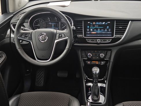 Used 2018 Buick Encore Preferred FWD image 19