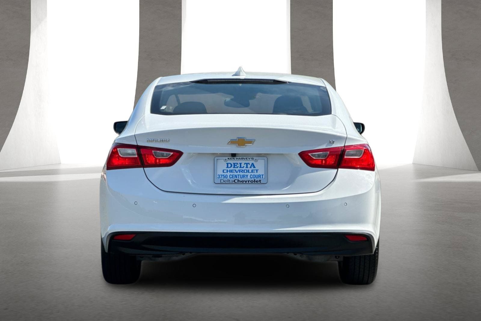 Used 2024 Chevrolet Malibu LT FWD image 5