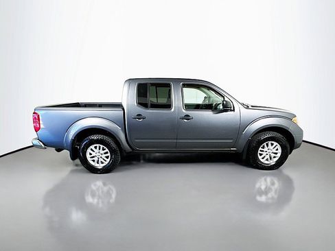Used 2019 Nissan Frontier SV image 8
