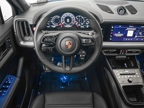 New 2026 Porsche Cayenne S image 16