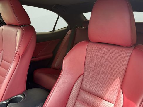 Used 2018 Lexus IS 350 F Sport image 9